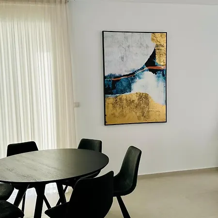 Luxury 4 Bdr Nerida * Klorakas