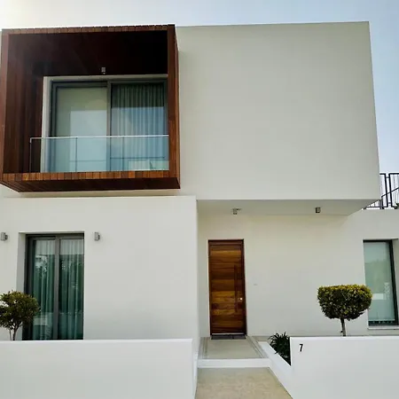 Luxury 4 Bdr Nerida Villa *