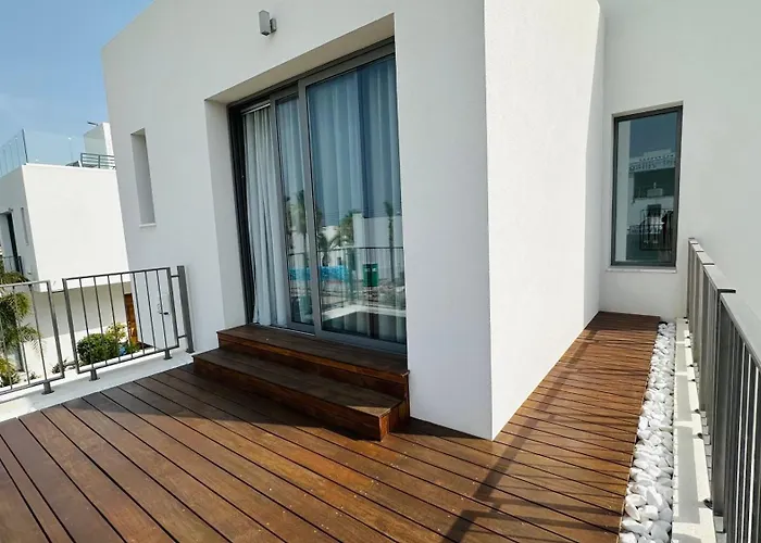 Luxury 4 Bdr Nerida *