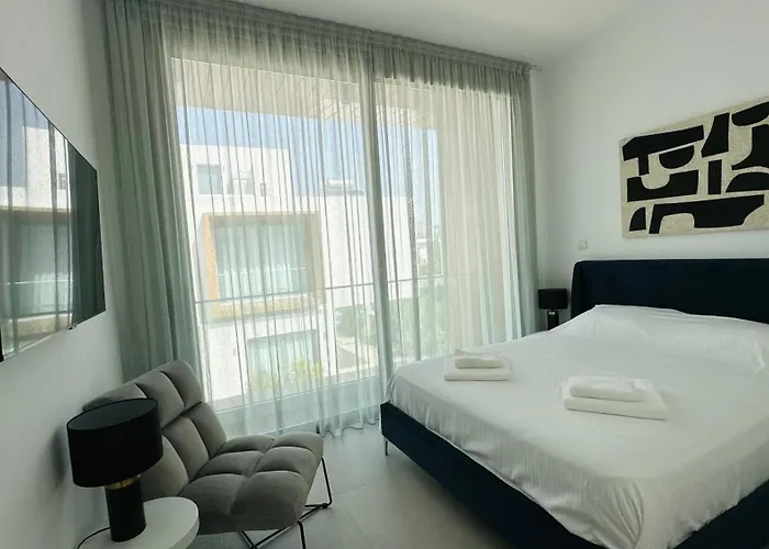 Luxury 4 Bdr Nerida 빌라 Klorakas